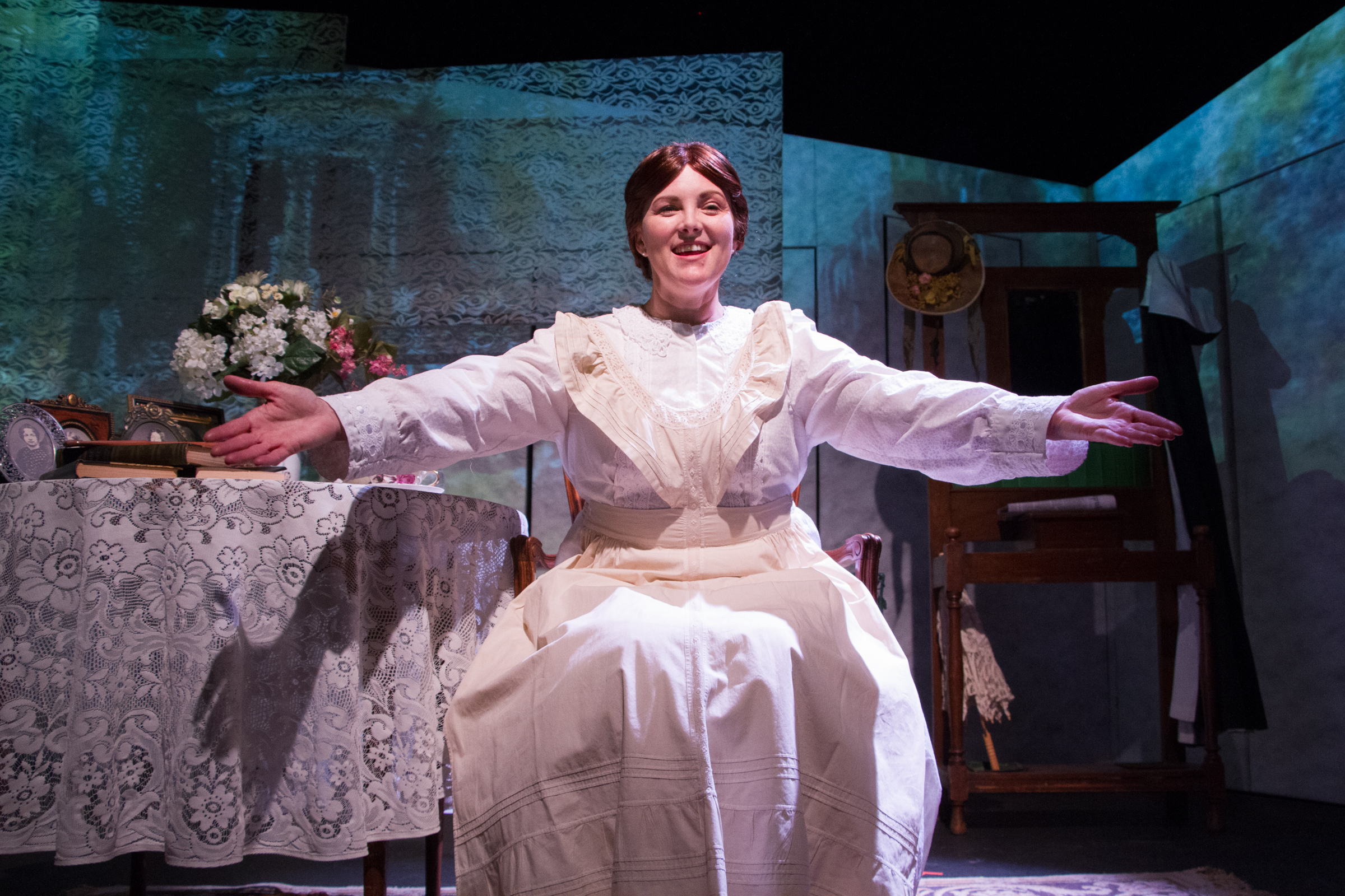 I dwell in possibility